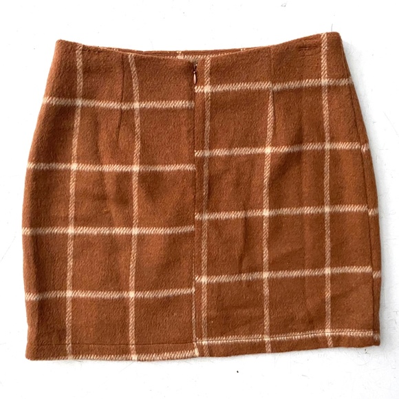 Fashion on Earth Camel Tan Plaid Soft Flannel Mini Skirt w/ Side Slit Small - Picture 4 of 4